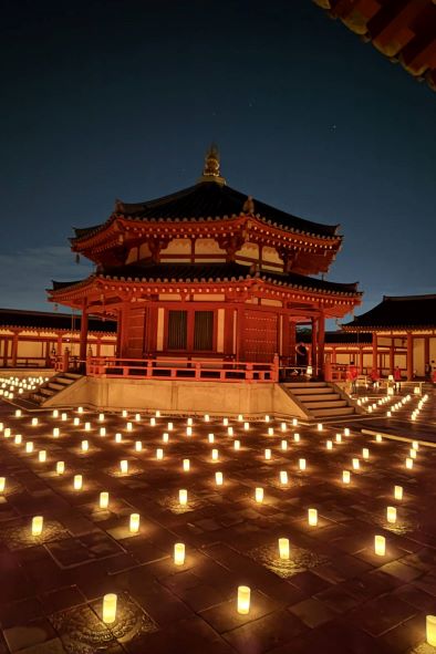 薬師寺玄奘三蔵院伽藍の燈花会の様子