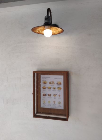 「レシピヲ」外壁のランプとメニュー表
