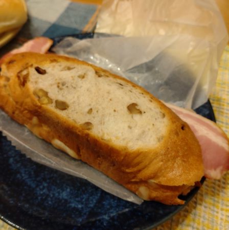 クルミパンのクロックムッシュ…350円