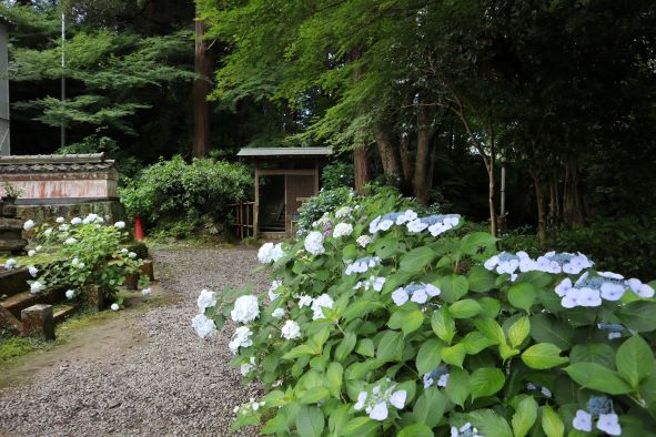 「東御廟所」の入口付近