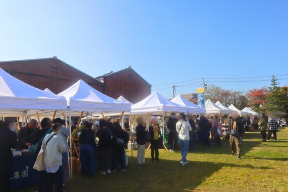 半田赤レンガ建物で開催された「tea festival CHAKOBA 2025」の時の様子